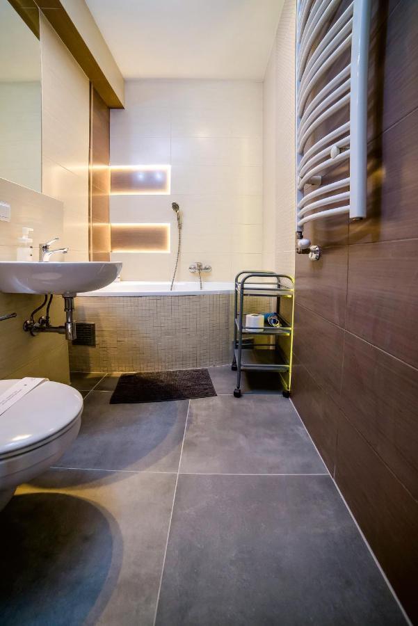 Cracovia Apartments Екстериор снимка